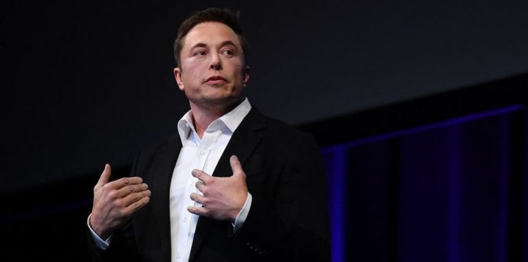Акционеры Tesla отказались увольнять Илона Маска