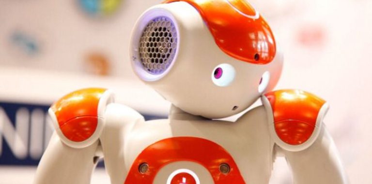 Робота Nao научили распознавать эмоции для помощи детям-аутистам