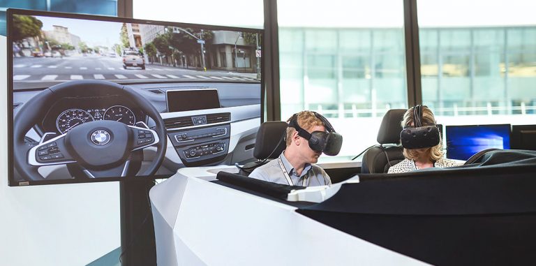 BMW разрабатывает машины с помощью ВР