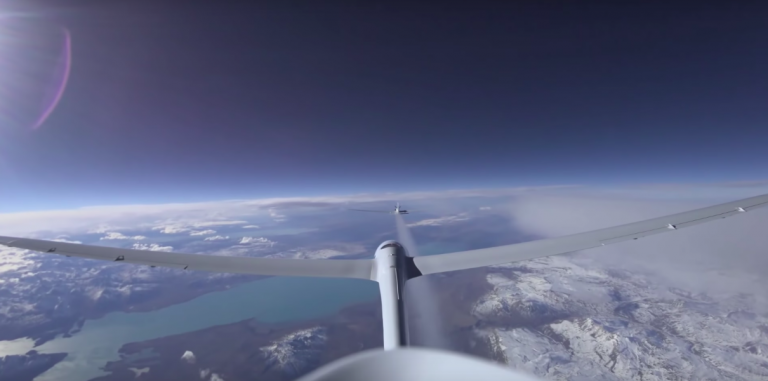 Стратосферный планер Perlan 2 испытали высотной буксировкой на высоте 13,4 тыс. м