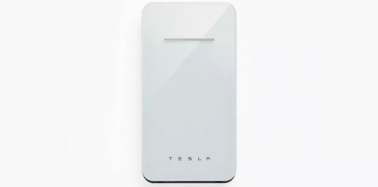 Tesla выпустила беспроводную зарядку для смартфонов