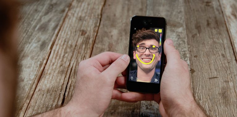 Snapchat обгоняет Facebook по инновациям