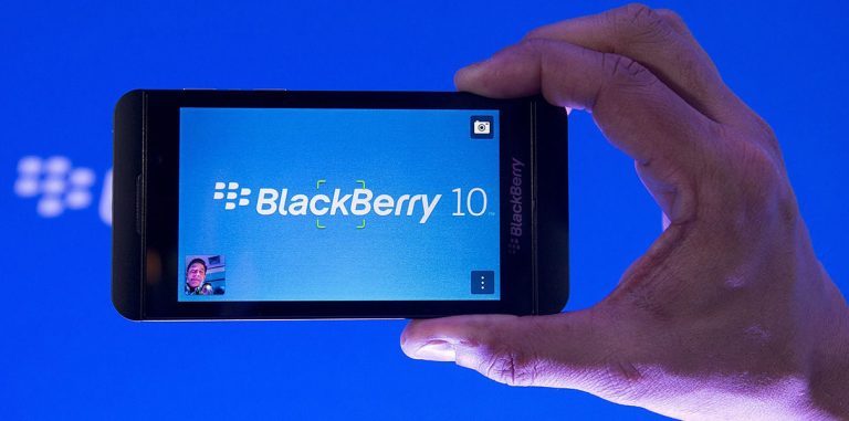 Канадская полиция с 2010 года перехватывала сообщения на Blackberry