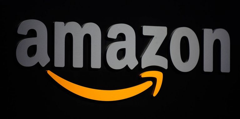 Группа работников Amazon требует у компании прекратить продавать информацию спецслужбам