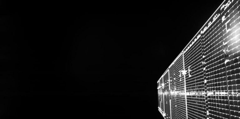 Миссия BepiColombo прислала первые снимки из космоса. И это селфи