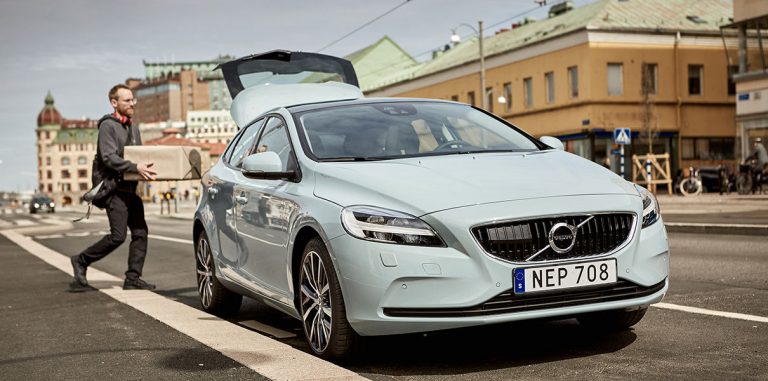 Volvo запустила службу доставки покупок в багажник автомобиля