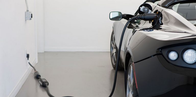 Российские студенты создают собственный аналог Tesla