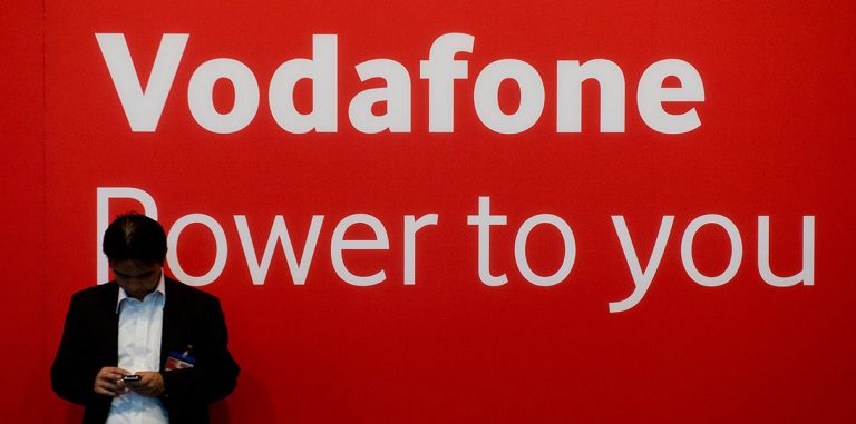 К проекту доступной связи Facebook присоединился Vodafone