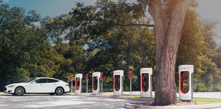 Обладатели Tesla Model 3 не смогут бесплатно подзаряжаться