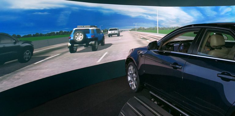 В дилерских центрах Cadillac не будет реальных автомобилей