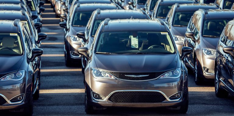Fiat и Uber ведут переговоры о создании флота беспилотников