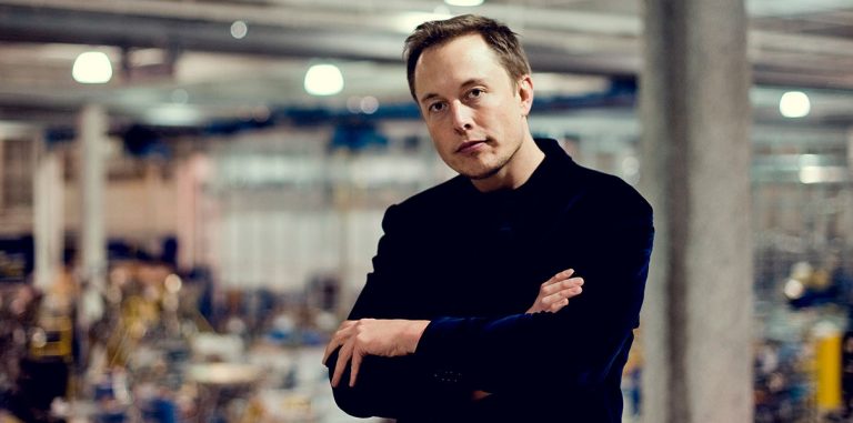 Компания Илона Маска разработает домашнего робота-слугу