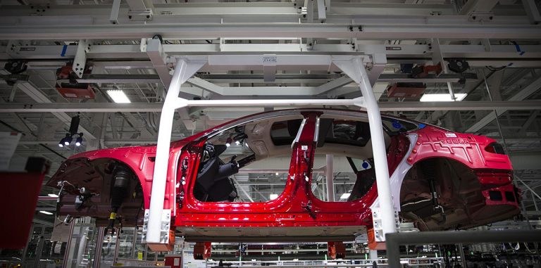 Tesla строит завод в Китае, чтобы избежать налога на импорт
