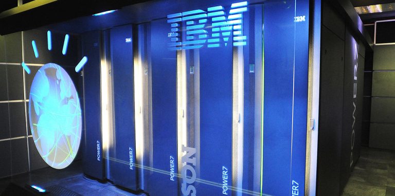 Офисный чатбот с искусственным интеллектом суперкомпьютера Watson