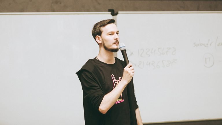 Артур Гайнуллин, UNITS: производители часто забивают на обновления, что оставляет устройства уязвимыми