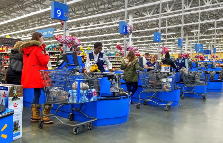 Walmart запустит ИИ-товароведа. Нейросеть проследит за содержимым корзин и объемом товаров на складе