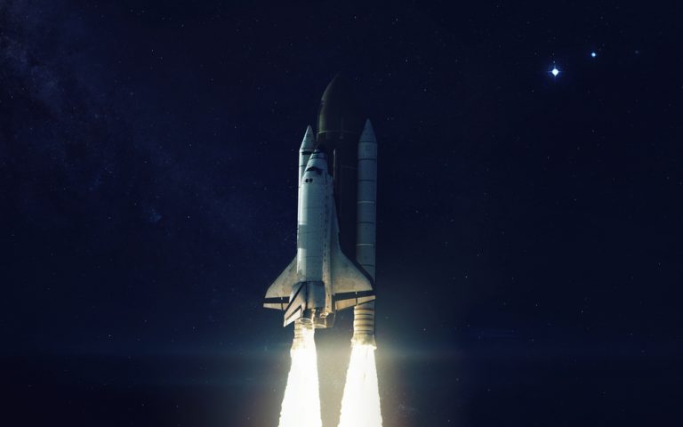 НАСА задумалась о продаже билетов в космос. Агентство хочет конкурировать со SpaceX и Blue Origin