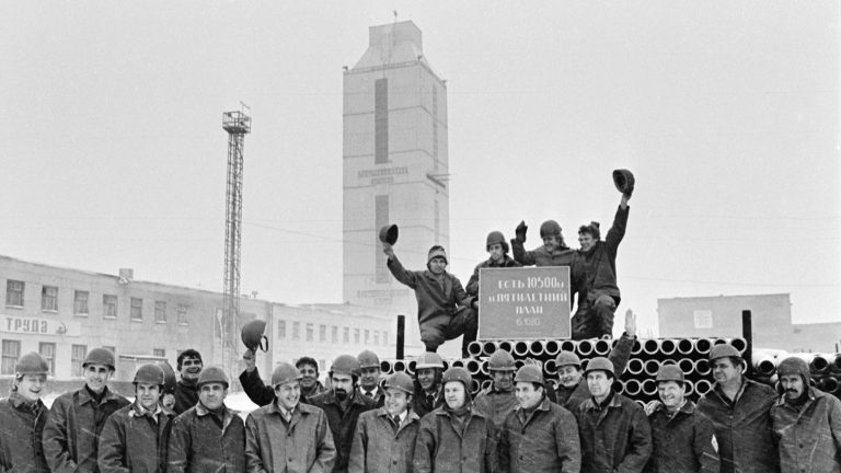Глубина Марианской впадины, температура — 2000 °C: как на Кольском полуострове бурили самую глубокую скважину в мире