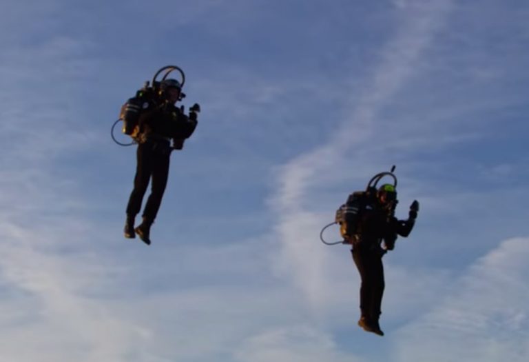 Jetpack Aviation анонсировала первую в мире гонку на реактивных ранцах