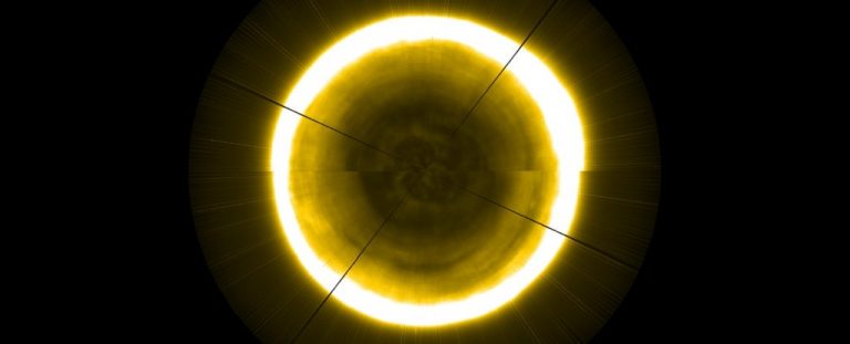 Микрозонд PROBA-2 впервые сфотографировал полюса Солнца
