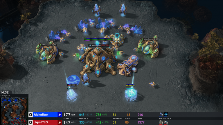 ИИ от Google DeepMind победил профессиональных игроков в StarCraft II