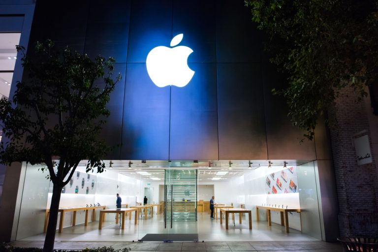 Apple начала хранить персональные данные россиян на территории РФ