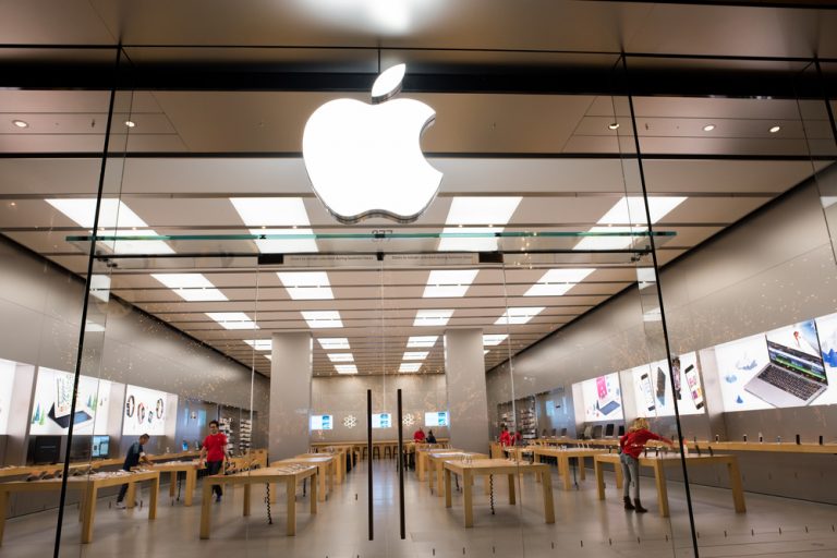 Apple отозвала сертификат разработчика у Facebook для AppStore после скандала с данными пользователей