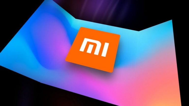 Глава Xiaomi показал первый прототип смартфона со складным экраном