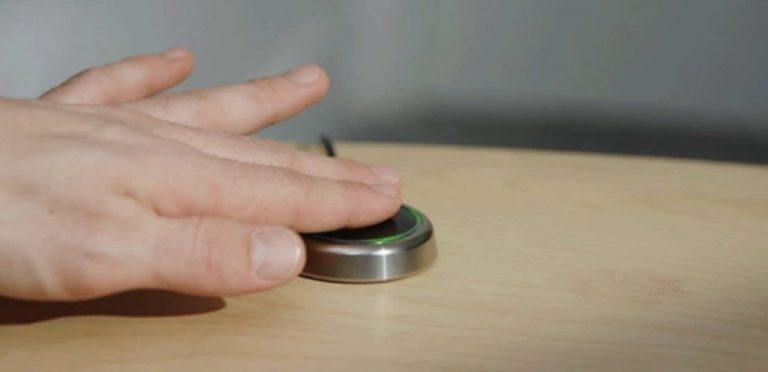 Кнопка от стартапа LoveSync сообщит партнеру о том, что вы хотите секса