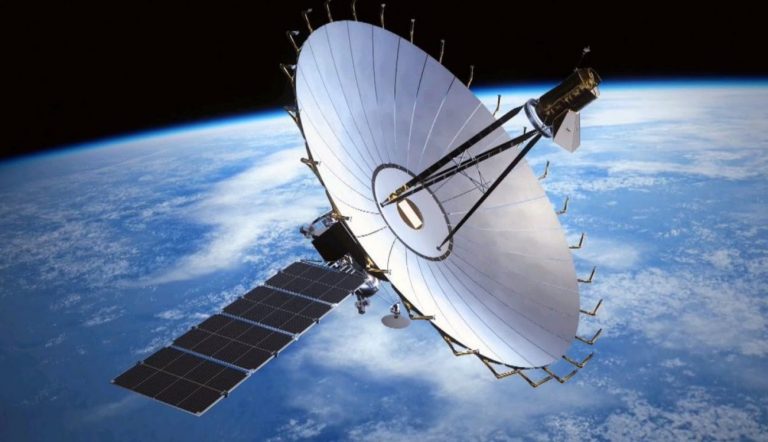 Роскосмос испробовал все способы связаться с телескопом «Спектр-Р». Он уже месяц не выходит на связь