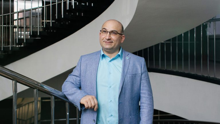 Ни капли крови: как петербургский стартап «Брейн Бит» изобрел точный атравматический глюкометр
