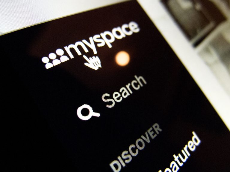 Социальная сеть MySpace потеряла данные пользователей за 12 лет. Это более 50 млн треков, записанных 14 млн музыкантов!