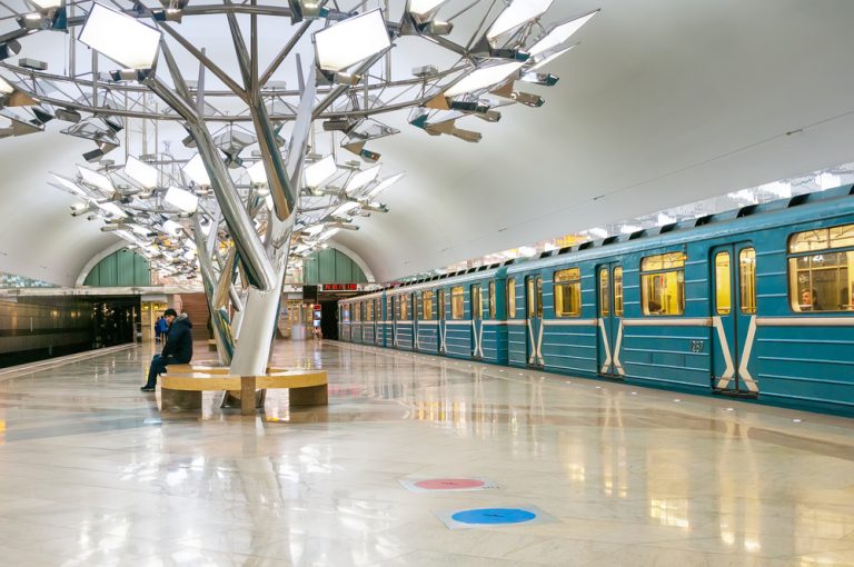 «Ведомости»: мэрия Москвы скупает у мобильных операторов данные о перемещении горожан