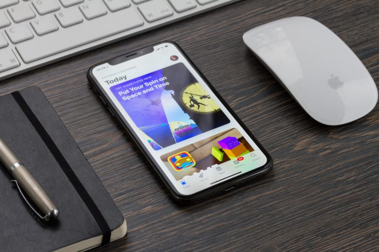 Российские разработчики приложений для AppStore пожаловались на задержку выплат от Apple