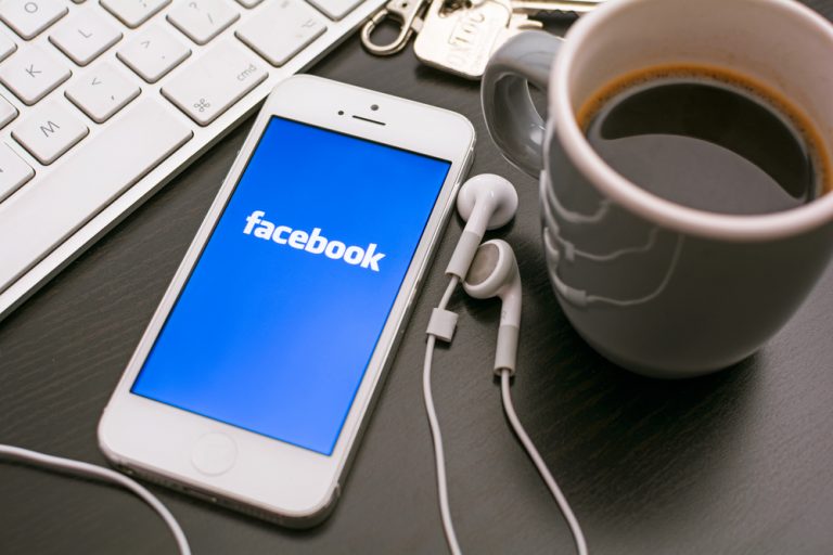 Facebook будет доплачивать пользователям за просмотр рекламы