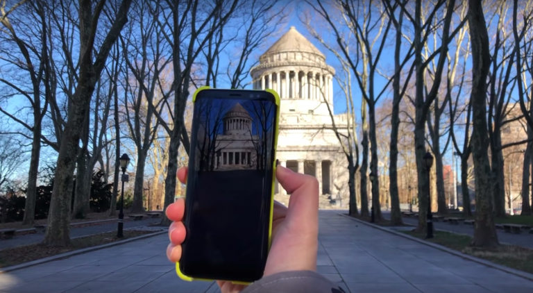 Snapchat представил модульный чехол с кнопками для сенсорных смартфонов