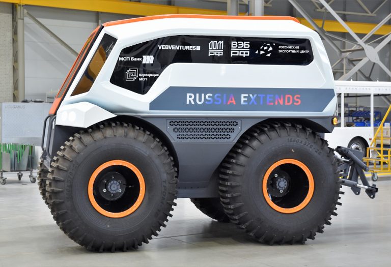 Российская компания Volgabus представила беспилотный вездеход Snowbus