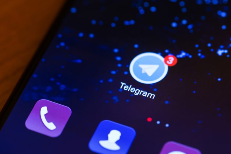 В работе мессенджера Telegram по всему миру произошел сбой