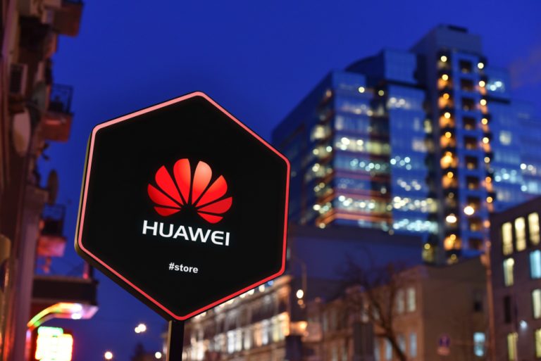 На смартфонах Huawei может появиться российская операционная система «Аврора» вместо Android