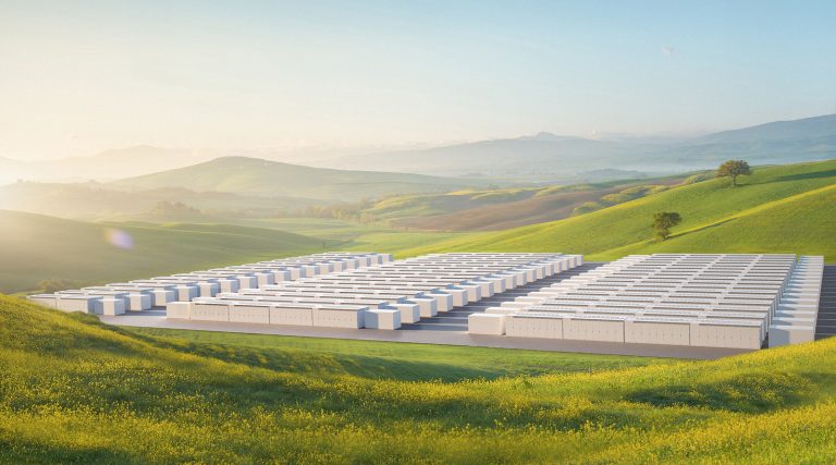 Tesla представила модульные батареи Megapack — из их массива можно создавать целые электростанции!