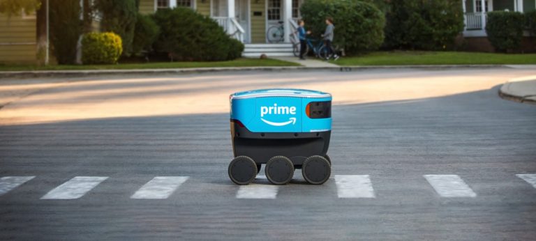 Автономные машины Amazon начали доставлять товары в Калифорнии