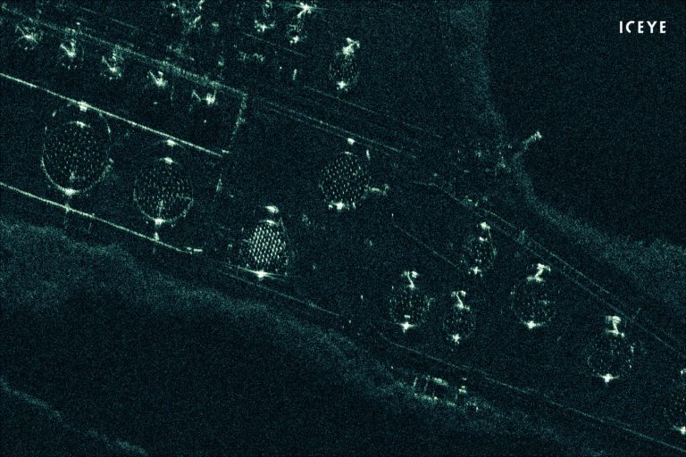 Появились первые радиолокационные снимки Земли с разрешением менее метра
