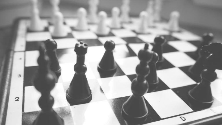 ИИ научился играть в шахматы, не анализируя партии. Он читал реакцию других игроков на ходы