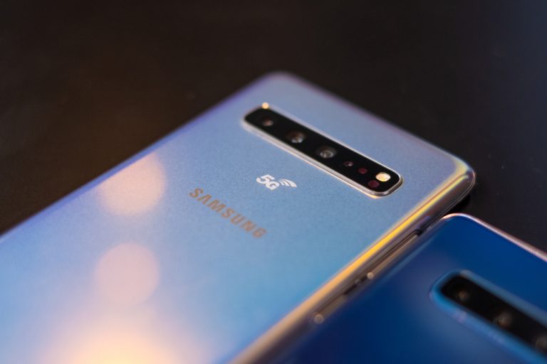 Новая крошечная антенна в десятки раз ускорит работу сетей в 5G