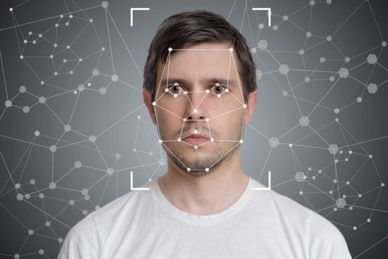 Индия планирует запустить систему распознавания лиц по всей стране. Такую же, как в Китае