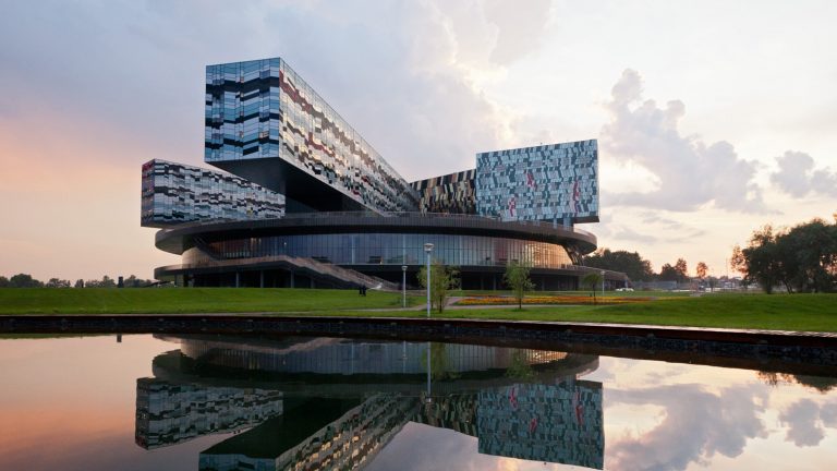 Бизнес-школа «Сколково» запустила программу HKUST-SKOLKOVO EMBA for Eurasia для международных лидеров