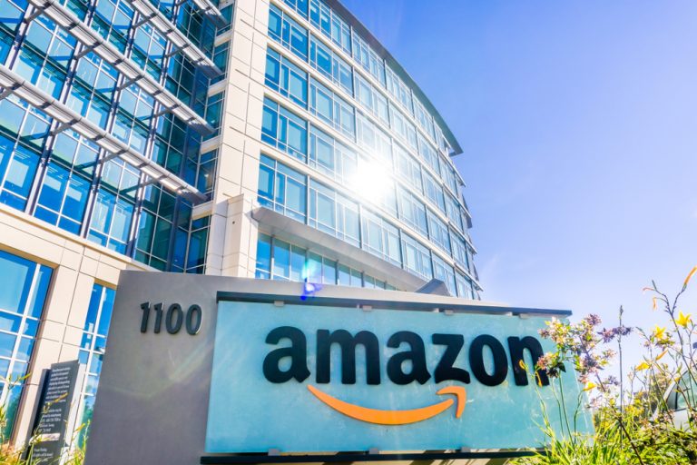 Amazon самостоятельно разработает законы для системы распознавания лиц. А потом передаст их в правительство!