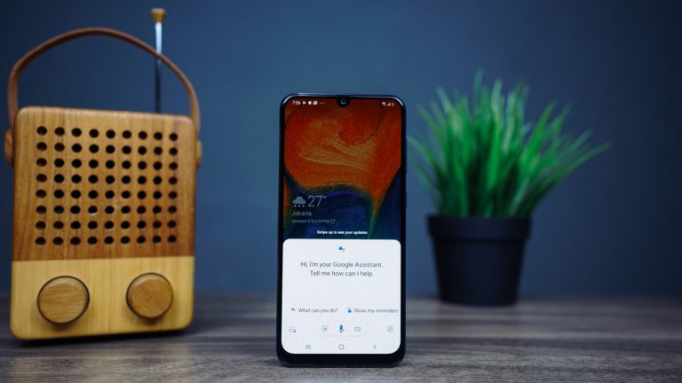 Индийские пользователи смогут позвонить Google Assistant. Теперь голосовым помощником можно воспользоваться и без доступа в интернет!