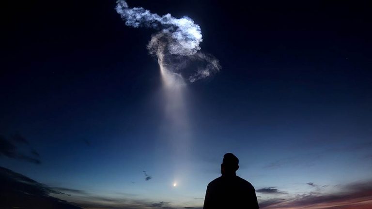 Российский стартап «КосмоКурс» отправит космических туристов на орбиту без скафандров