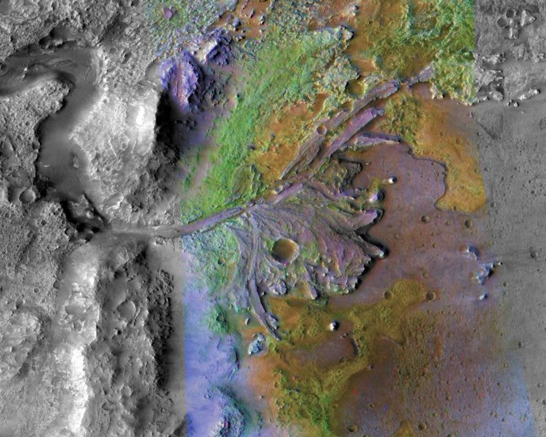 НАСА обнаружило на месте посадки ровера MARS 2020 минералы, которые могут хранить следы прошлой жизни на Марсе